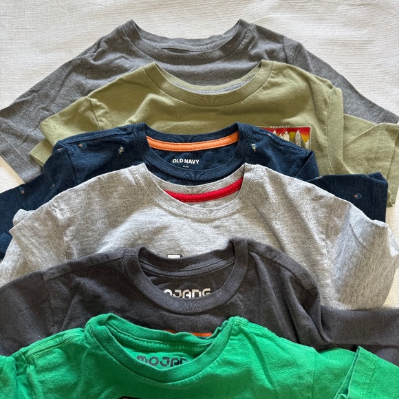 Bundle Kids Short Sleeve Tees - Medium - Picture 1 of 13